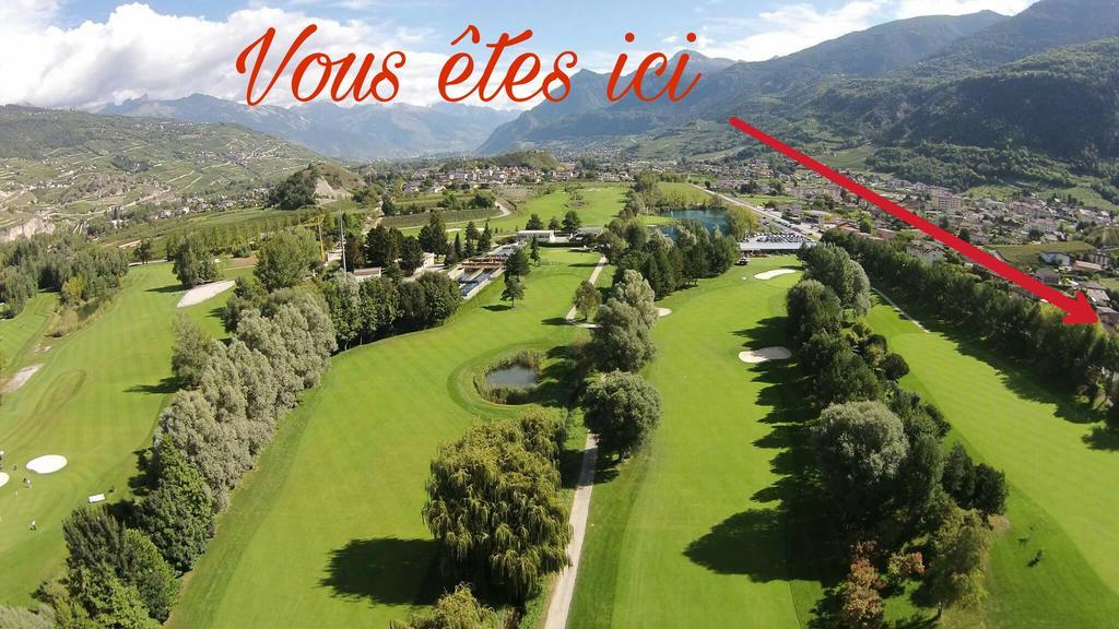 Studio indépendant à Grône Exterior foto
